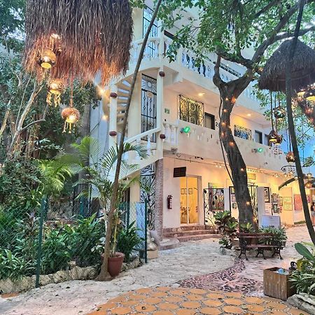 Hotel Ha Garden Gallery - 5Th Avenue Playa del Carmen Esterno foto